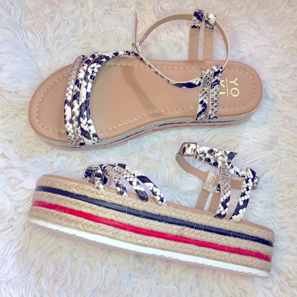 NWOB Yoki Snakeskin Print Platforms Size 7